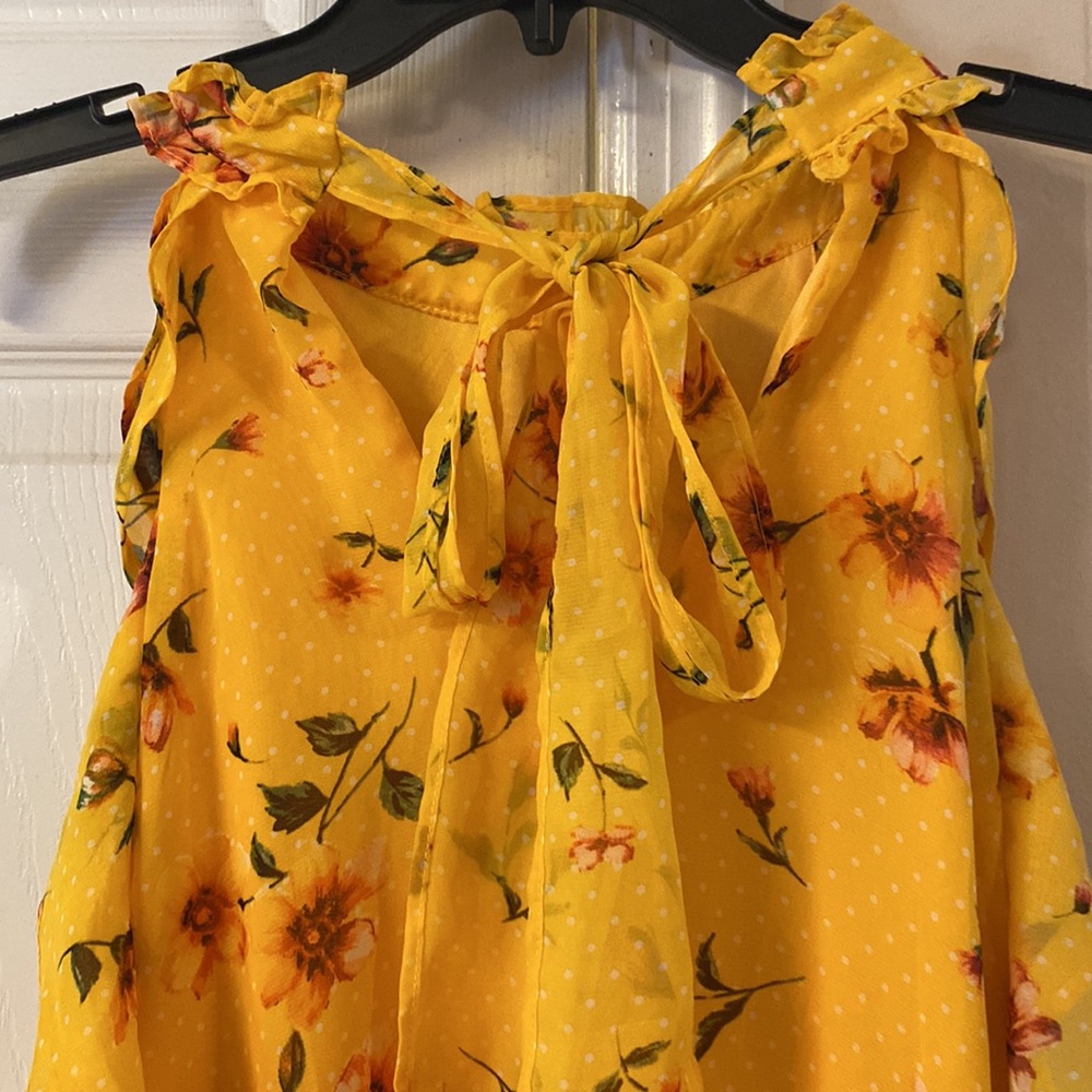 Halter top with ruffles. Ties at the neck in the back. Yel w/beautiful flowers - Picture 2 of 2